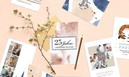 Fotogrußkarte als Postkarte und Klappkarte oder Einladungskarte, mit Blumenzweig abgebildet im Vordergrund