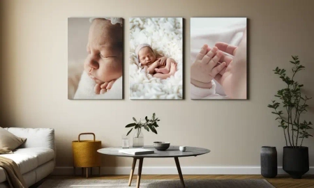 Alu-Dibond Bild Trilogie mit Baby, Gesicht-Nahaufnahme, Baby auf Kuscheldecke, Babyhändchen, weiß