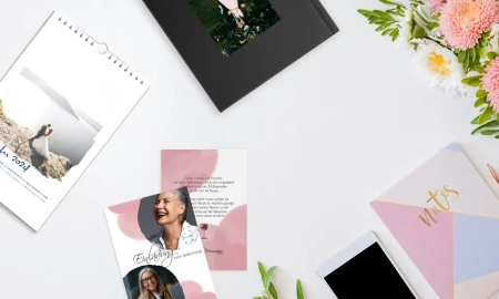 Bild mit personalisierter Kommunionskarte, Design mit Kreuz