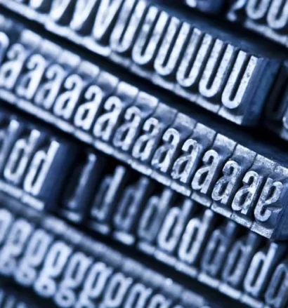 Typografie: Buchstaben für den Druck von typografischer Schrift, oder Fonts